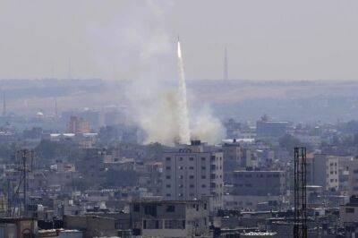 Давид Маген - Израиль снова под крупным ракетным обстрелом, несмотря на объявленное прекращение огня - unn.com.ua - Израиль - Тель-Авив - Украина - Киев