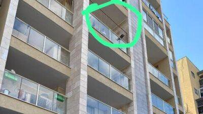 Умер семилетний ребенок, упавший с балкона в Ашдоде - vesty.co.il - Израиль - Тель-Авив