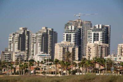 Количество сделок на рынке недвижимости за год упало почти наполовину — минфин - cursorinfo.co.il - Израиль