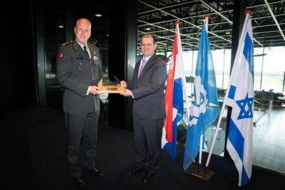 Йоав Галант - Израиль впервые продал Нидерландам систему высокоточного оружия - nashe.orbita.co.il - Израиль - Голландия