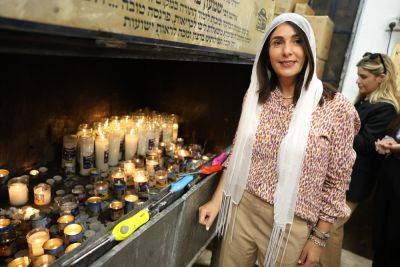 Мири Регев - Мири Регев отправилась в Марокко с официальным визитом: в программе много еврейских кладбищ - news.israelinfo.co.il - Израиль - Марокко - Испания - Рабат