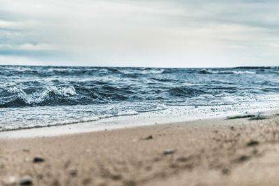 В Нетании на пляже едва не утонул 70-летний мужчина - cursorinfo.co.il