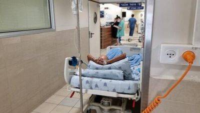 Больные в Израиле по три дня лежат в приемном покое из-за дефицита мест в отделениях - vesty.co.il - Израиль - Из
