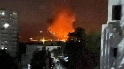 Сирия: ЦАХАЛ вновь обстрелял цели Хизбаллы в районе Дамаска - vesty.co.il - Израиль - Сирия - Лондон - Дамаск - Sana