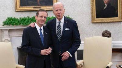 Джон Байден - Майк Герцог - Свита президента Израиля едва не заразила Белый дом коронавирусом - vesty.co.il - Израиль - Вашингтон - Вашингтон - Президент