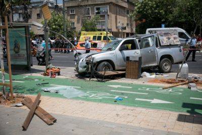 Рассказ Коби Икутиэля, который застрелил террориста в Тель-Авиве - news.israelinfo.co.il - Тель-Авив