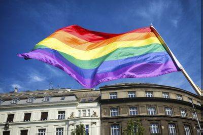 В Ход-ха-Шароне cожгли автомобиль мэрии с флагами ЛГБТ - nashe.orbita.co.il - Игил