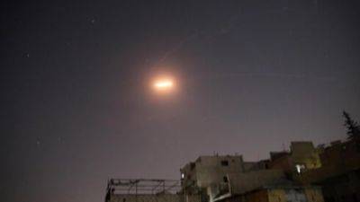 СМИ: Израиль уничтожил ракетные склады в Сирии высокоточным ударом с земли - vesty.co.il - Израиль - Сирия - Дамаск - Sana
