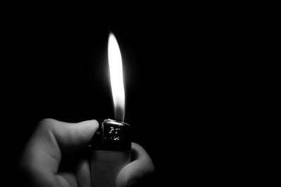 Может взорваться и вызвать ожоги — в Израиле из продажи изымают зажигалку - cursorinfo.co.il - Израиль - Из