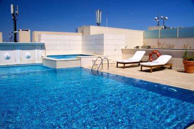 В Тель-Авиве ввели раздельное купание в нескольких бассейнах - cursorinfo.co.il - Израиль - Тель-Авив