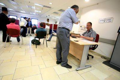 Служба занятости: безработица выросла на фоне уменьшения вакансий - news.israelinfo.co.il - Израиль