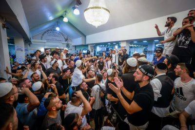 Семь израильтян задержаны по дороге в Умань - news.israelinfo.co.il - Украина - Киев
