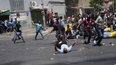 Погром в Тель-Авиве: полиция восстановила порядок - vesty.co.il - Израиль - Тель-Авив - Эритрея