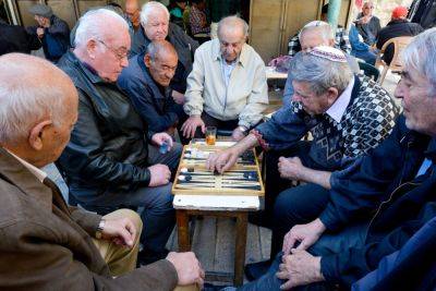 Пожилые в Израиле: сколько лет здоровой жизни обещает им статистика? - news.israelinfo.co.il - Израиль