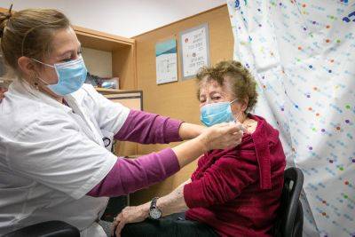 Минздрав советует начать вакцинацию от новых штаммов коронавируса - news.israelinfo.co.il - Израиль