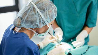 Доказано: хирурги-женщины оперируют лучше мужчин - vesty.co.il - Израиль