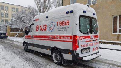 В связи со снегопадом в Баку пострадали 22 человека - TƏBİB - trend.az - Азербайджан