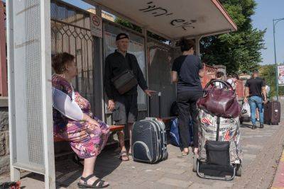 Нетанияху пообещал оставить эвакуированных в отелях до конца учебного года - news.israelinfo.co.il - Тель-Авив - Сдерот