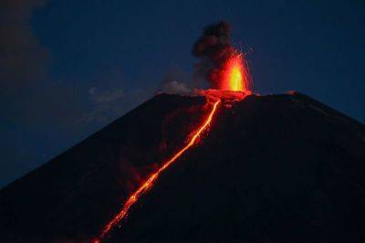 Вулкан Эбеко на Курилах выбросил пепел на высоту 3 км - trend.az - Россия - Сахалинская обл.