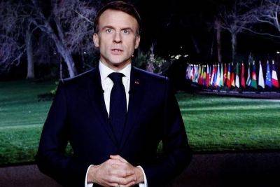 Макрона обвинили в оскорблении государственного флага Франции - trend.az - Евросоюз - Франция - Президент