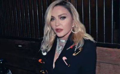 Поклонники Мадонны подали в суд в Нью-Йорке из-за опоздания на концерт - mignews.net - Нью-Йорк - Нью-Йорк