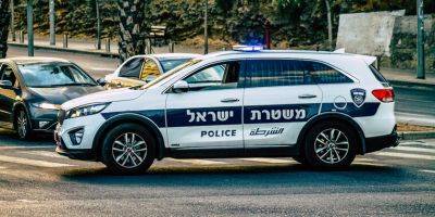Полиция арестовала подозреваемого в поджоге экспозиции, посвященной заложникам в Тель-Авиве - detaly.co.il - Израиль - Тель-Авив - Хамас