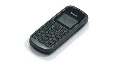 Титул самого продаваемого мобильного телефона по-прежнему удерживает кнопочная Nokia 1100 - detaly.co.il - Израиль - Финляндия