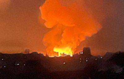 Палестинцы сообщают о мощных взрывах и пожарах в центре и на юге Газы - mignews.net - Палестина
