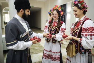 В Беларуси прошел праздник граната (ФОТО) - trend.az - Белоруссия - Азербайджан - Туркмения