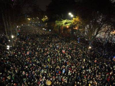 Михаил Саакашвили - Продолжаются протесты в столице Грузии - в ход пошли водометы и перцовый газ - mignews.net - Грузия - Тбилиси - Президент