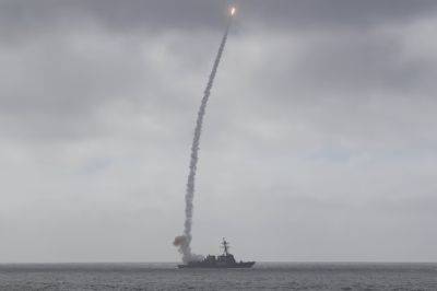 США и Британия атаковали пусковые установки хуситов на берегу Красного моря - nashe.orbita.co.il - Сша - Англия - Йемен