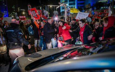 Протестующие перекрыли дорогу у военного штаба в Кирее, чтобы поддержать сделку по обмену заложниками - nashe.orbita.co.il - Израиль - Тель-Авив