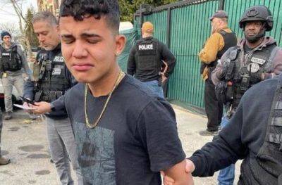 В Нью-Йорке 15-летний мигрант устроил стрельбу на Таймс-сквер - mignews.net - Нью-Йорк - Сша - Нью-Йорк - Венесуэла