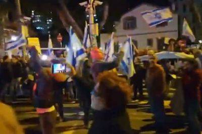 Протестующие перекрыли Каплан, требуя выборов - mignews.net - Израиль - Тель-Авив