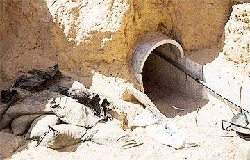 Даниэль Хагари - ЦАХАЛ провел экскурсию по туннелю в секторе Газа, где семья главаря ХАМАС скрывалась с миллионами долларов - charter97.org - Израиль - Белоруссия - Хамас