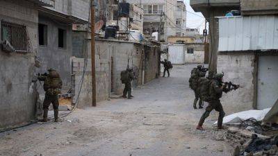 Зачистка Газы продолжается: в больнице "Насер" схватили сотню террористов, ракетчиков уничтожают до и после запуска - 9tv.co.il - Израиль