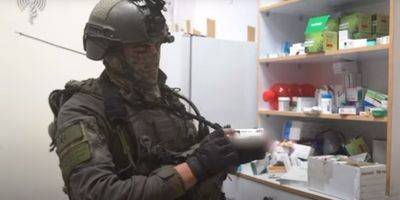 Видео: на лекарствах, найденных в Хан-Юнисе, были фото и имена заложников. Ни одно не дошло до адресата - detaly.co.il - Израиль - Египет - Катар - Франция - Хамас - Газа
