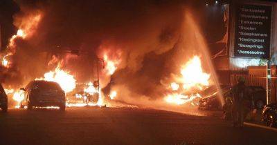 В Гааге две группы выходцев из Эритреи разгромили Оперу и сожгли автомобили - focus.ua - Украина - Гаага - Голландия - Эритрея
