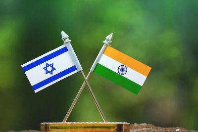 Портовые рабочие в Индии отказались грузить оружие для Израиля - news.israelinfo.co.il - Израиль - Индия - Англия