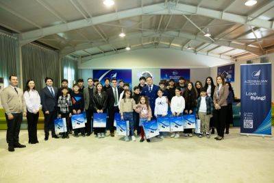 Дети шехидов посетили Центр подготовки пилотов (ФОТО) - trend.az - Азербайджан