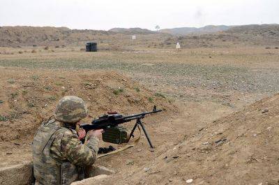В азербайджанской армии прошли занятия по огневой подготовке с группой военнообязанных (ФОТО) - trend.az - Азербайджан