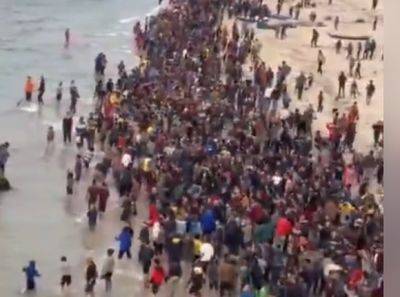 Видео: как палестинцы гумпомощь на берегу ждали - mignews.net