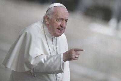 Папа Франциск осуждает "ужасный рост нападений на евреев" по всему миру - mignews.net - Израиль - Ватикан