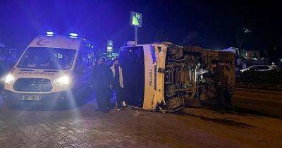 В Турции перевернулся микроавтобус, есть пострадавшие - trend.az - Турция