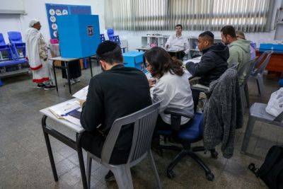 Йон Яхав - В Израиле завершился подсчет голосов второго тура муниципальных выборов - nashe.orbita.co.il - Израиль - Рамле - Бейт-Шемеша - Кирьят-Гата - Нес-Ционы