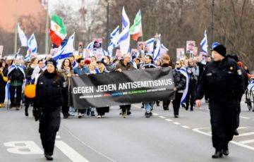 В Берлине сотни людей вышли на демонстрацию в поддержку Израиля - charter97.org - Израиль - Белоруссия - Берлин