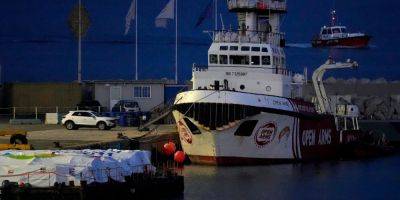 Первое судно с гуманитарной помощью в Газу покинуло порт Кипра - detaly.co.il - Израиль - Палестина - Сша - Евросоюз - Эмираты - Испания - Кипр