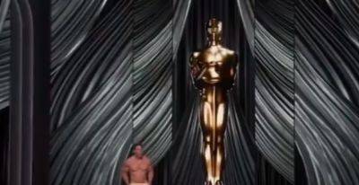Голый Джон Сина вызвал фурор на премии "Оскар" - mignews.net
