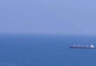 Хуситы нанесли удар по американскому кораблю в Красном море - mignews.net - Сша - Сингапур - Йемен - Либерия