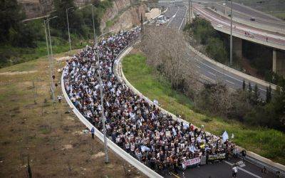 Биньямин Нетаниягу - Тысячи участников марша за сделку по заложникам прибыли в Иерусалим - nashe.orbita.co.il - Израиль - Иерусалим - Хамас